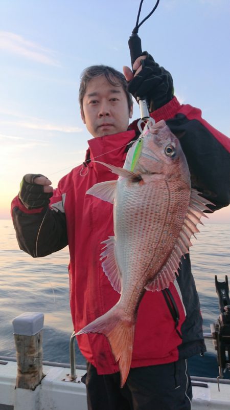 鷹王丸 釣果