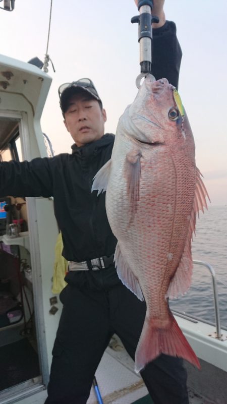鷹王丸 釣果