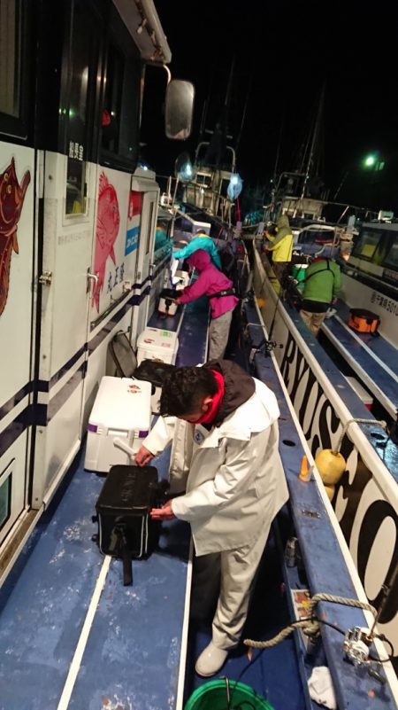 金沢八景鴨下丸 釣果