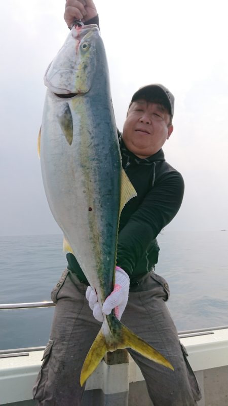 鷹王丸 釣果