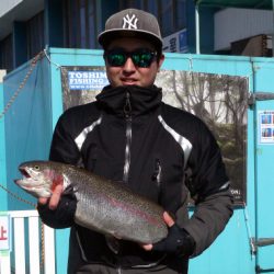 としまえんフィッシングエリア 釣果