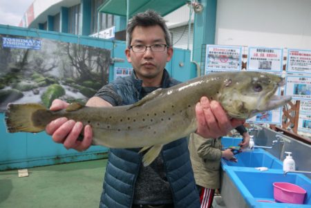 としまえんフィッシングエリア 釣果