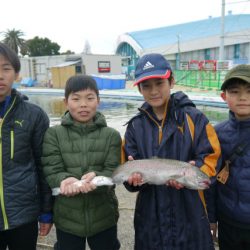 としまえんフィッシングエリア 釣果