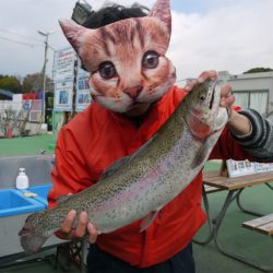 としまえんフィッシングエリア 釣果