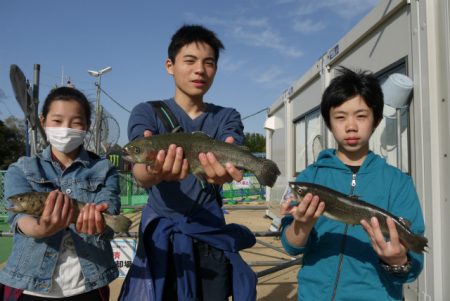 としまえんフィッシングエリア 釣果