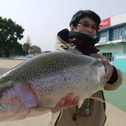としまえんフィッシングエリア 釣果