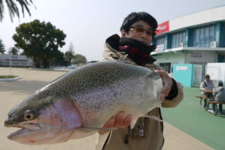 としまえんフィッシングエリア 釣果