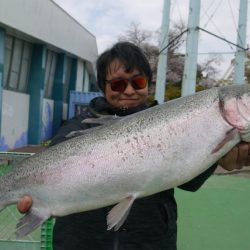 としまえんフィッシングエリア 釣果