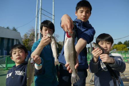 としまえんフィッシングエリア 釣果