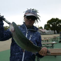 としまえんフィッシングエリア 釣果