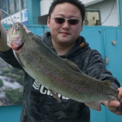 としまえんフィッシングエリア 釣果