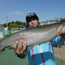 としまえんフィッシングエリア 釣果