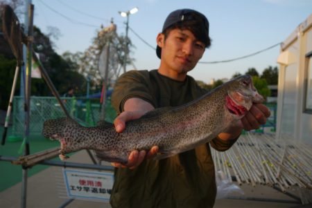 としまえんフィッシングエリア 釣果