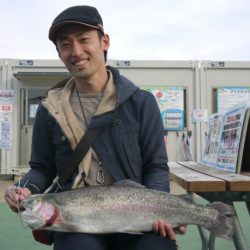 としまえんフィッシングエリア 釣果