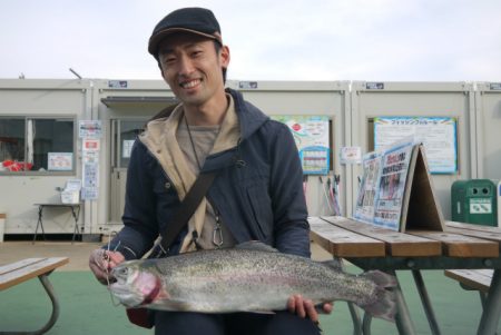 としまえんフィッシングエリア 釣果