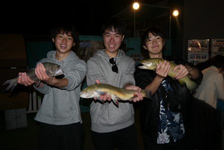 としまえんフィッシングエリア 釣果