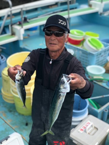 丸万釣船 釣果