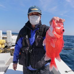 エンペラー 釣果