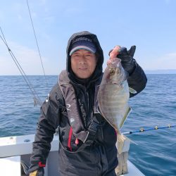 エンペラー 釣果