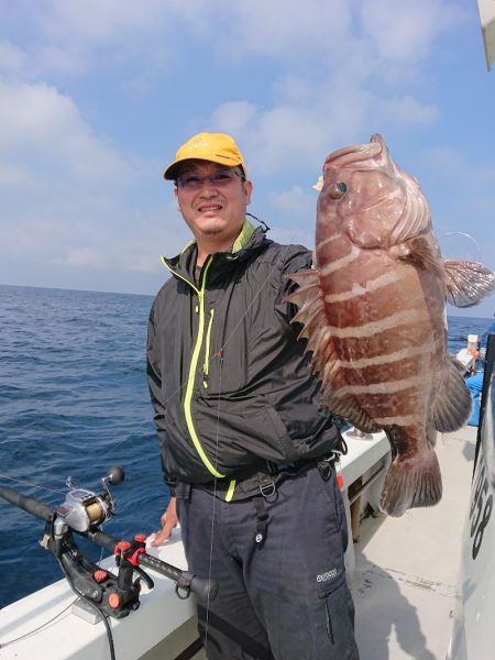 エンペラー 釣果