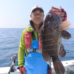 エンペラー 釣果