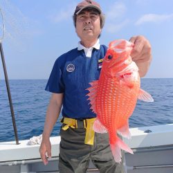 エンペラー 釣果