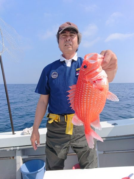 エンペラー 釣果