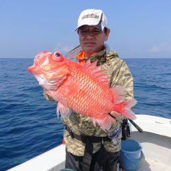 エンペラー 釣果