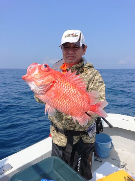 エンペラー 釣果