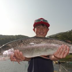 フィッシングレイクたかみや 釣果