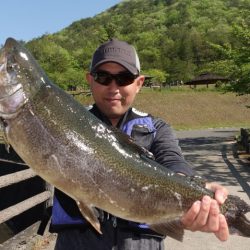 フィッシングレイクたかみや 釣果