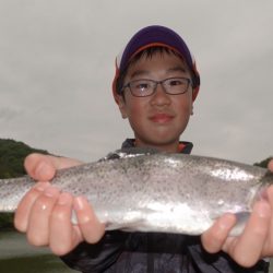 フィッシングレイクたかみや 釣果