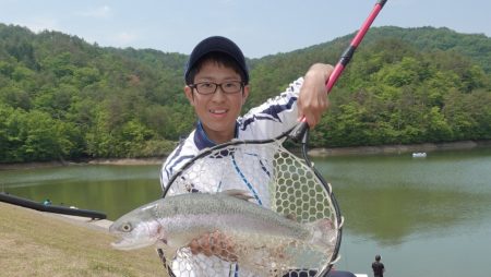 フィッシングレイクたかみや 釣果