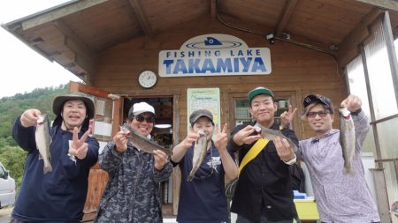 フィッシングレイクたかみや 釣果