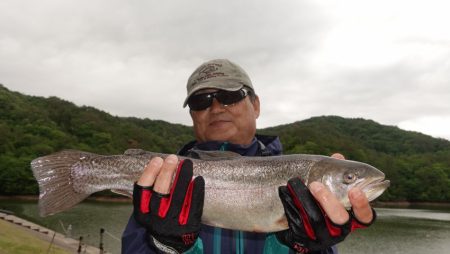 フィッシングレイクたかみや 釣果