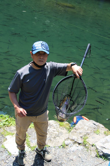 小菅トラウトガーデン 釣果