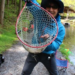 小菅トラウトガーデン 釣果