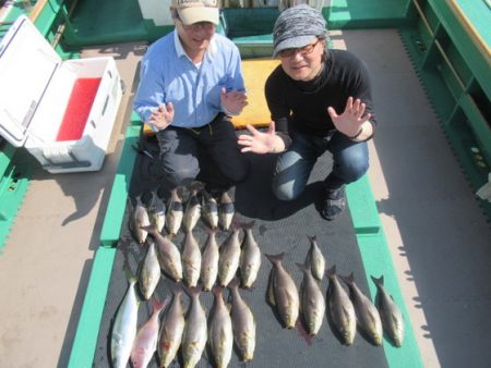 真祐丸 （しんゆうまる） 釣果