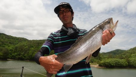 フィッシングレイクたかみや 釣果