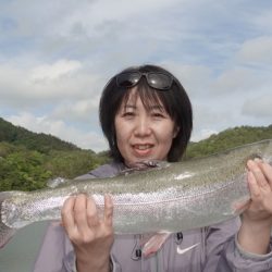 フィッシングレイクたかみや 釣果