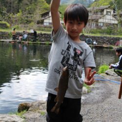 小菅トラウトガーデン 釣果