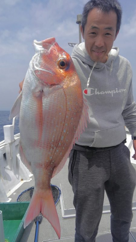 遊漁船 新鋭丸 釣果