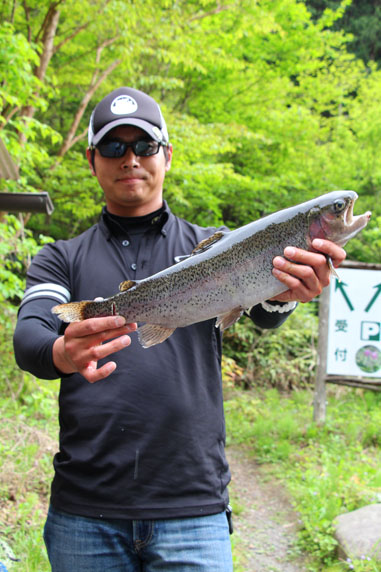 小菅トラウトガーデン 釣果