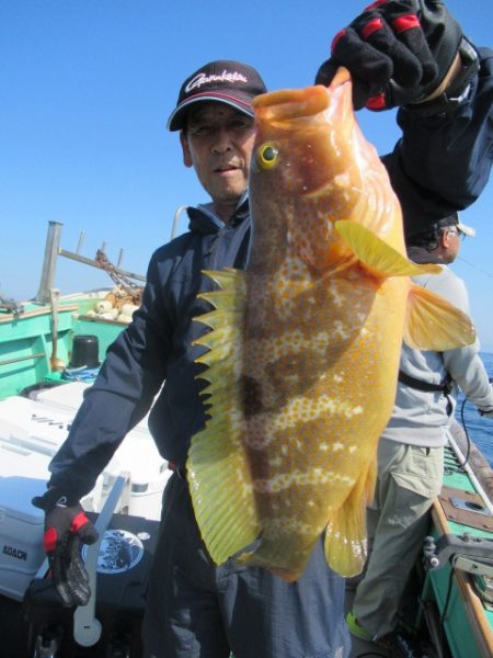 真祐丸 (しんゆうまる) 釣果