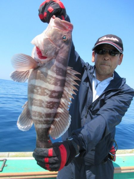 真祐丸 (しんゆうまる) 釣果