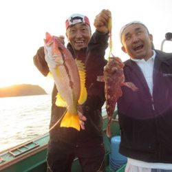 真祐丸 (しんゆうまる) 釣果