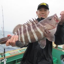 真祐丸 (しんゆうまる) 釣果