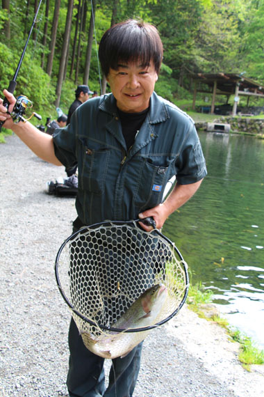 小菅トラウトガーデン 釣果