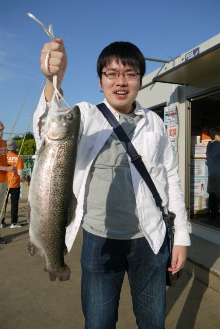 としまえんフィッシングエリア 釣果