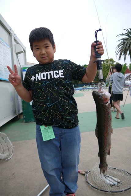 としまえんフィッシングエリア 釣果